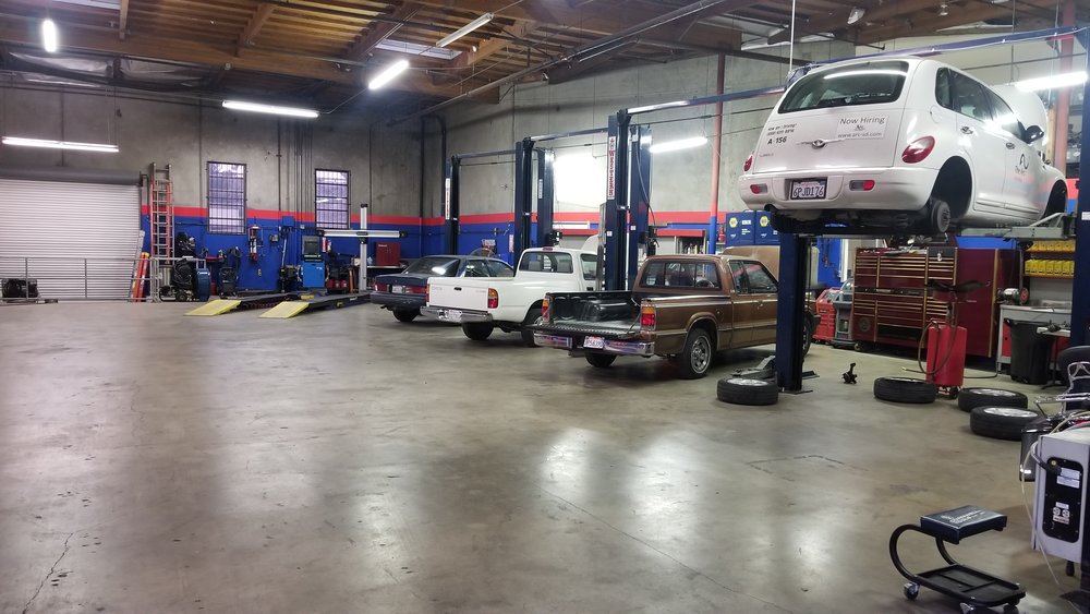 What to Look for in Good Oceanside Car Repair Shops - Golden Wrench Automotive