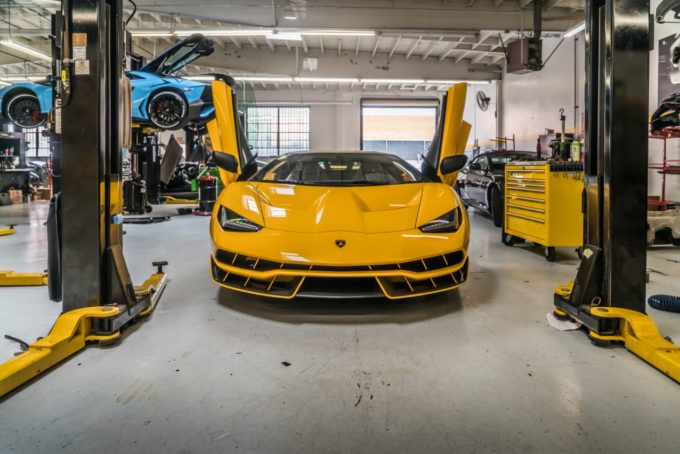 Lamborghini Auto Repair Shop in Vista