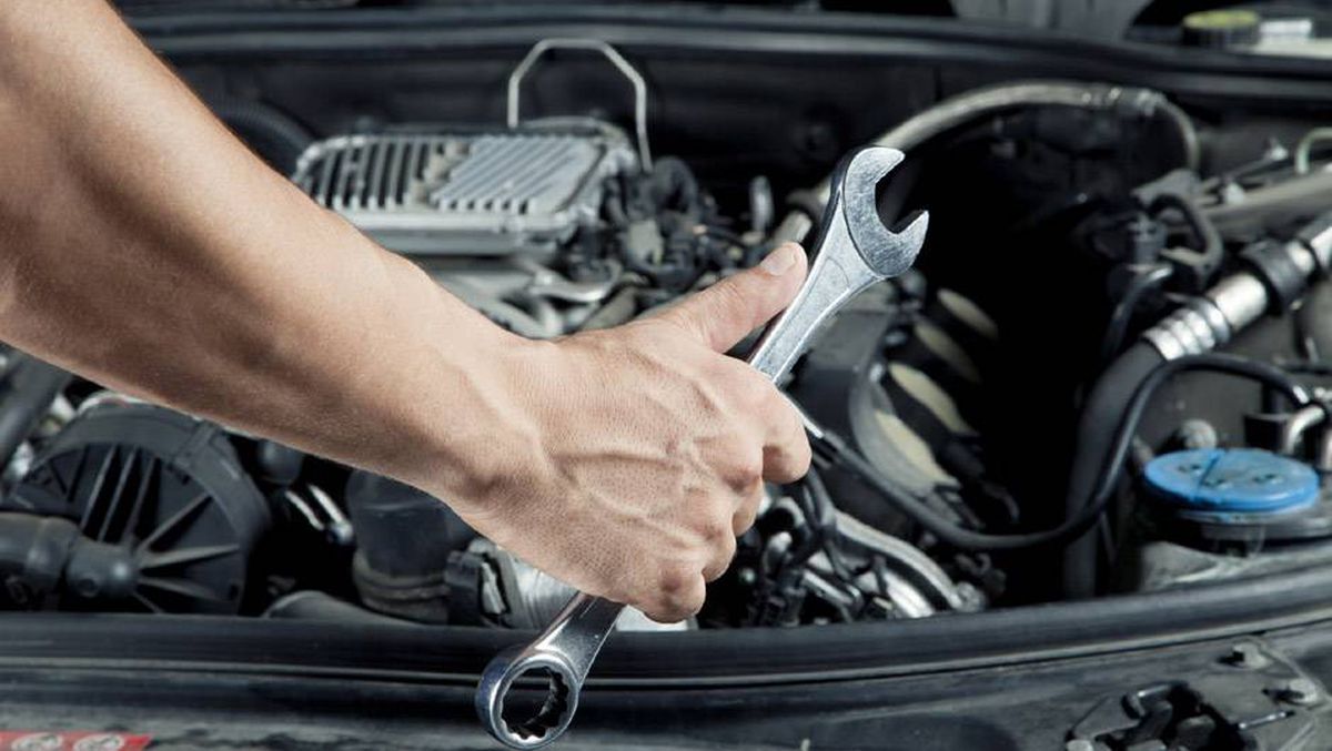 Auto Repair Near Me In Oceanside- Tips For Choosing A Service Center -  Golden Wrench Automotive