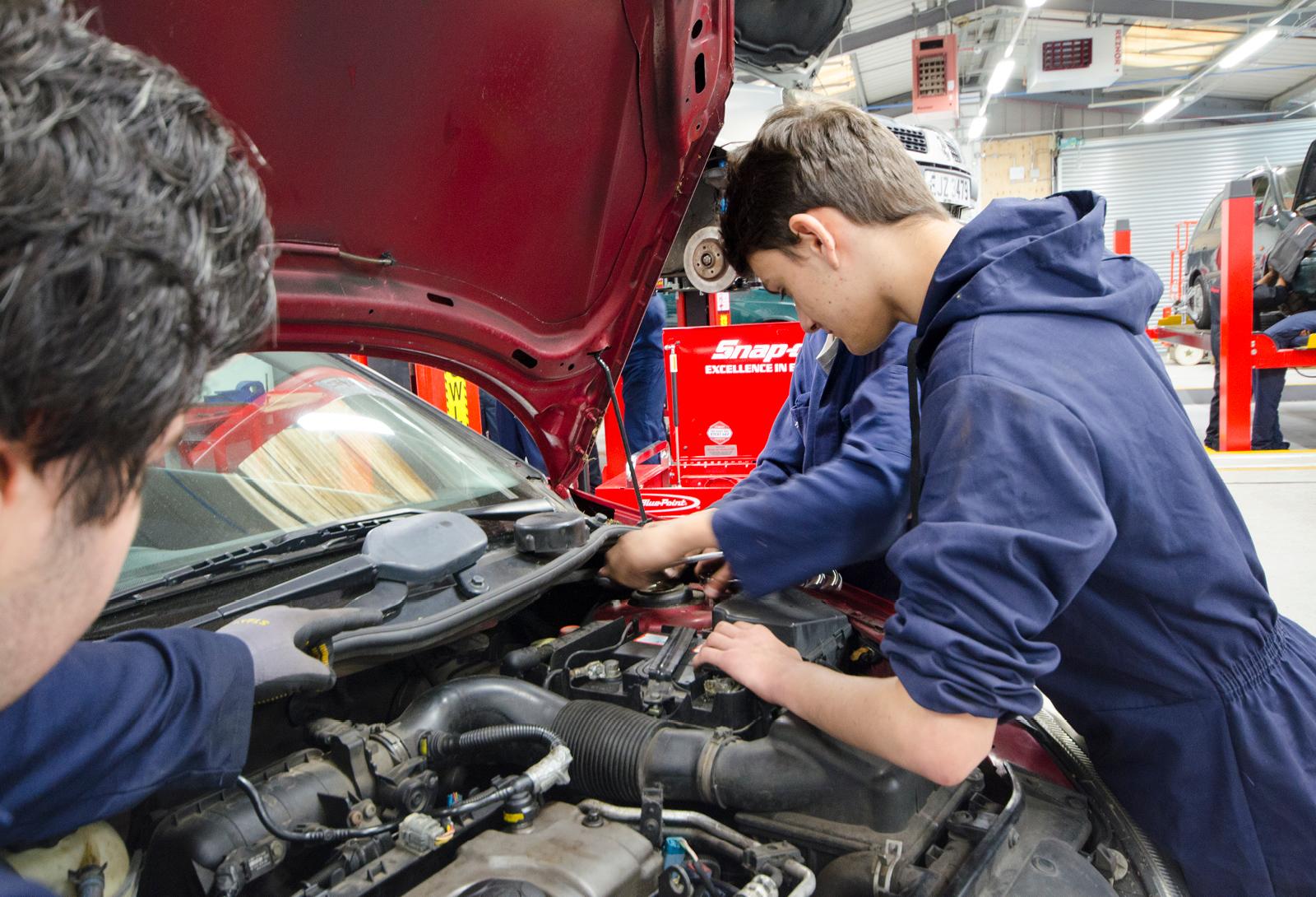 Car Maintenance Vista
