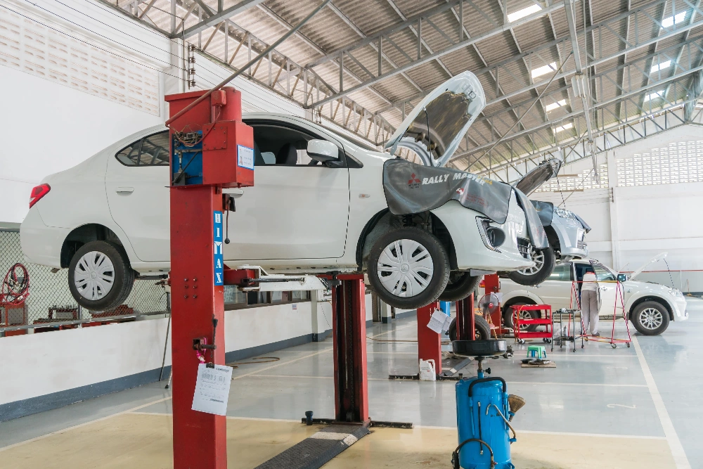 Auto Service Center Vista