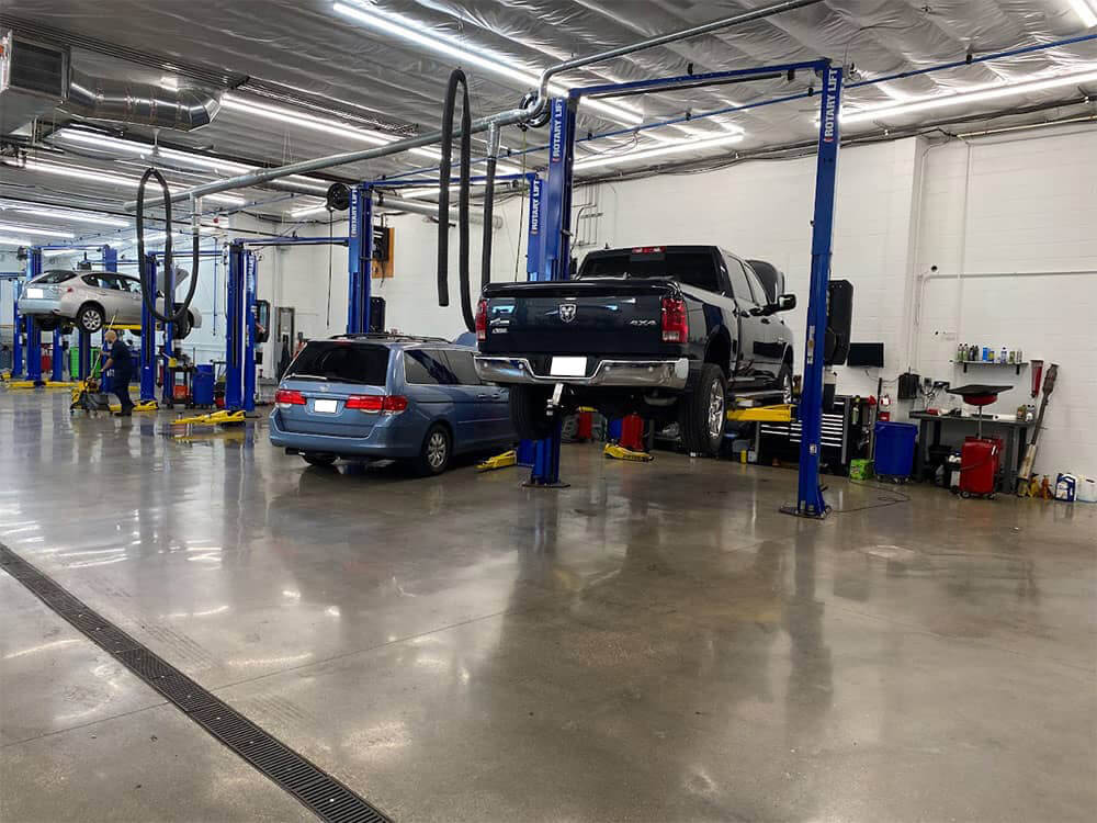 Auto Service Center Vista